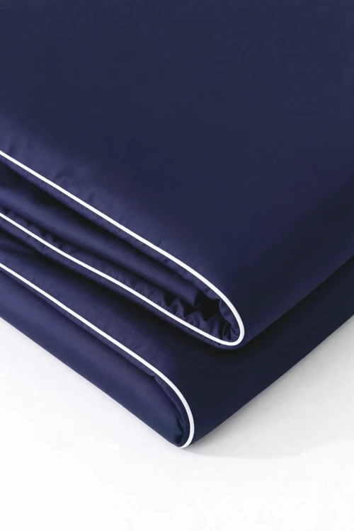 posciel-bambusowa-140x200-granatowa-z-biala-biza-4.jpg